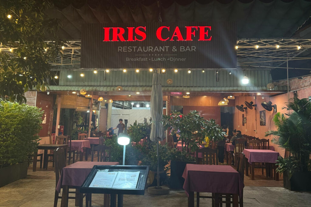 façade du restaurant Iris Cafe à Phu Quoc
